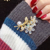 Wholesale Copper Natural Freshwater Pearl Flower Brooch Highend Craft For Women