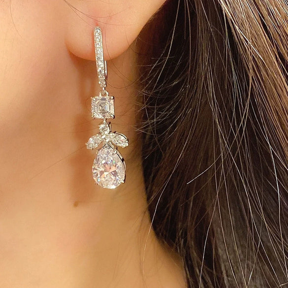 Wholesale Copper Natural Style Flower Leaf Drop Shape Geometric Earrings For Women