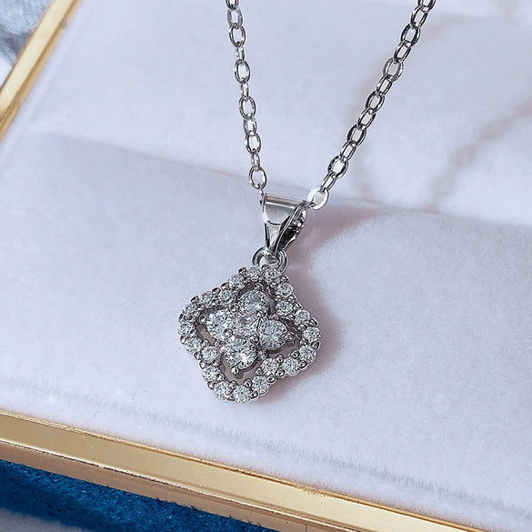 Wholesale Copper Ochain Mixed Gem Inlaid Fourleaf Clover Pendant Necklace With Zircon And Flower Design