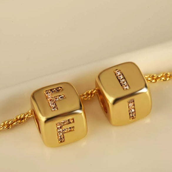 Wholesale Copper Pendant Clavicle Chain With Electroplated Inlaid Zircon And Letter Pattern