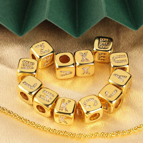 Wholesale Copper Pendant Clavicle Chain With Electroplated Inlaid Zircon And Letter Pattern