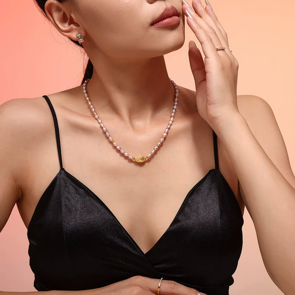 Wholesale Copper Pendant Natural Freshwater Pearl Collarbone Necklace Geometric Style Electroplated Accessories