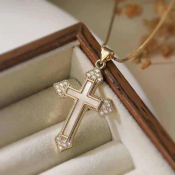 Wholesale Copper Plated 18K Gold Zircon White Shellfish Geometric Cross Pendant Necklace For Women Minimalist Style