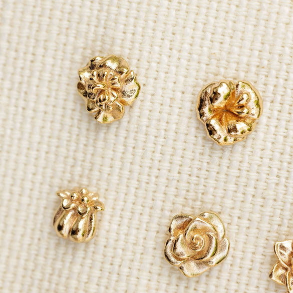 Wholesale Copper Retro Flower Earrings With Electroplating