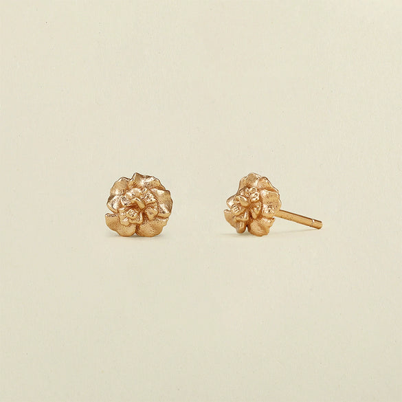 Wholesale Copper Retro Flower Earrings With Electroplating