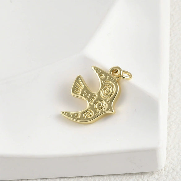 Wholesale Copper Retro Small Animal Pendant Hand Made Accessories With Electroplating