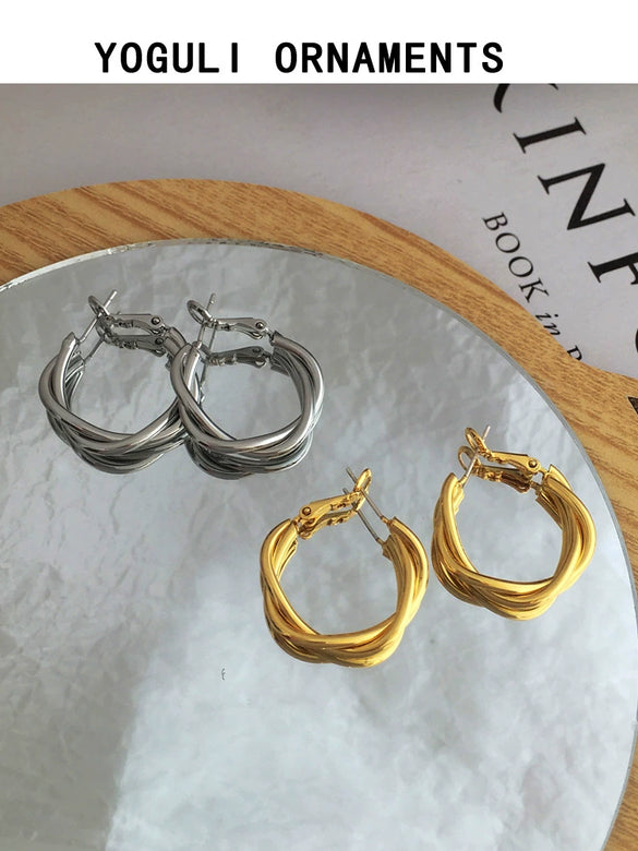 Wholesale Copper S925 Silver Needle Twist Earrings With Geometric Design And Electroplating Treatment Retro Cold Style For Women
