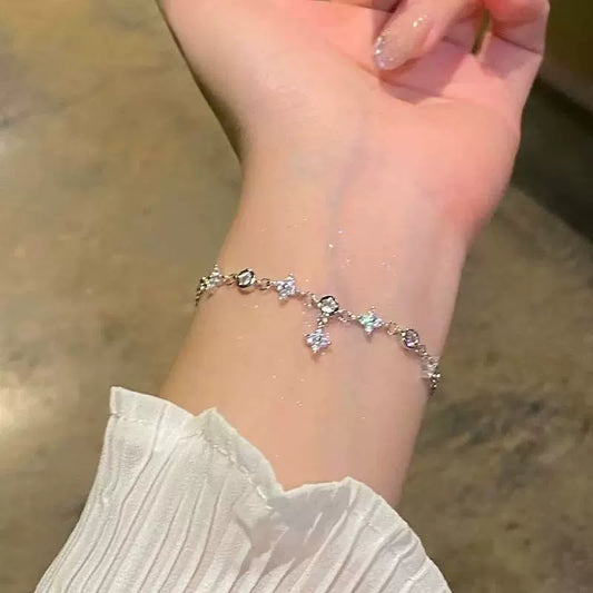 Wholesale Copper Star Electroplated Women's Minimalist Light Luxury Niche Bracelet