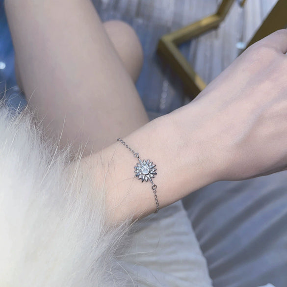 Wholesale Copper Star Shape Micropaved Women's Bracelet Light Luxury Niche Highend Sense No Fading