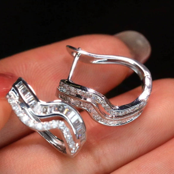 Wholesale Copper Wave Twist Hollow Design Electroplated Women's Earrings