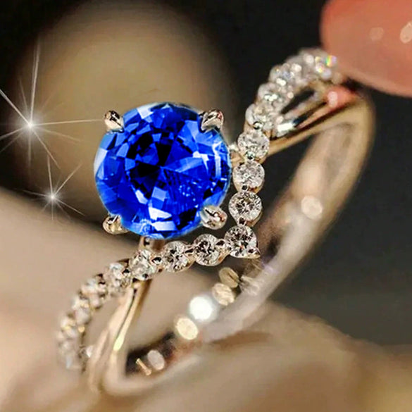 Wholesale Copper Women's Couple Ring With Inlaid Zircon Princess Style Geometric Pattern Four Claw Setting