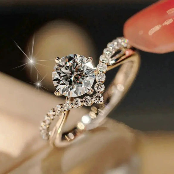 Wholesale Copper Women's Couple Ring With Inlaid Zircon Princess Style Geometric Pattern Four Claw Setting
