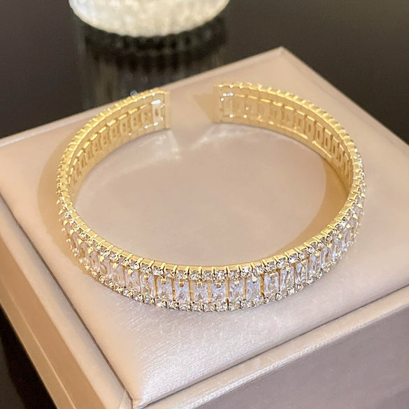 Wholesale Copper Zircon Letter Bracelet Gold Electroplated For Women Cool Style