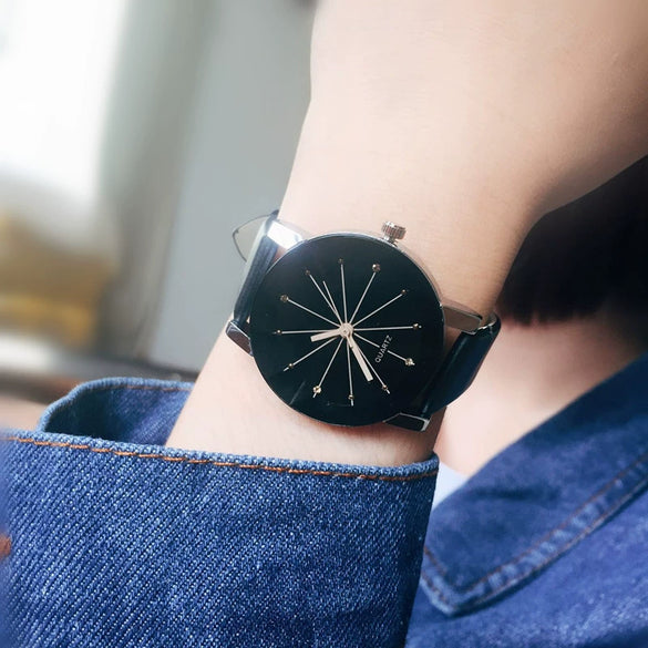 Wholesale Couple Belt Watches Casual Style Round Dial Pu Belt Stainless Steel Buckle Alloy Case