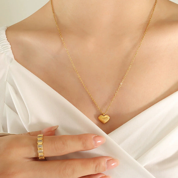 Wholesale Couple Titanium Steel 18K Gold Plated Heart Shape Ferris Wheel Pendant Clavicle Necklace For Women