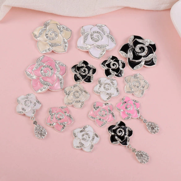 Wholesale Creative Alloy Jewelry Camellia Flower Pendant Electroplated For Female Mobile Phone Beauty Accessories