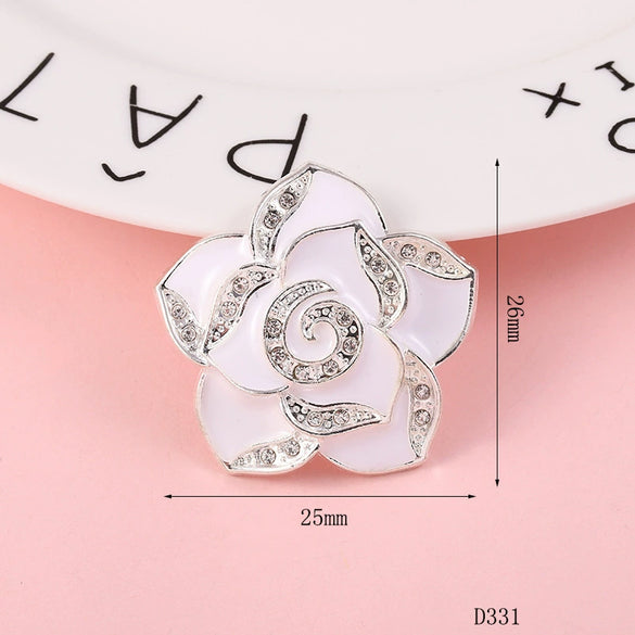 Wholesale Creative Alloy Jewelry Camellia Flower Pendant Electroplated For Female Mobile Phone Beauty Accessories
