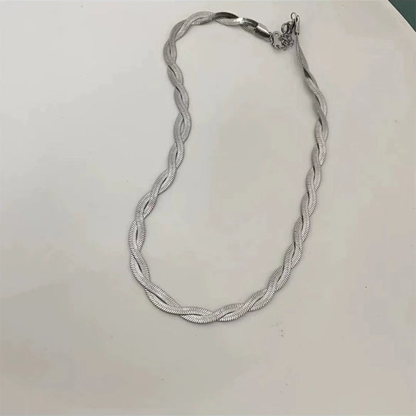 Wholesale Cuban Chain Necklace In Fashionable Style With Geometric Pattern Made Of Stainless Steel And Titanium Steel Electroplated