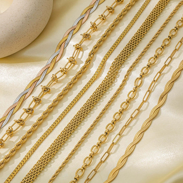 Wholesale Cuban Chain Necklace In Fashionable Style With Geometric Pattern Made Of Stainless Steel And Titanium Steel Electroplated