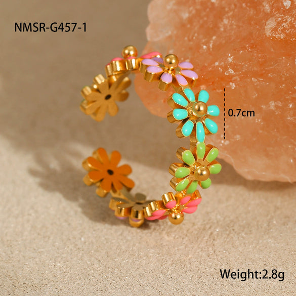 Wholesale Daisy Flower Ring Stainless Steel Electroplated 18K Gold Light Luxury Style