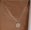 Wholesale Daisy Pendant Pearl Necklace For Women Alloy Material Fresh Style Electroplating Design