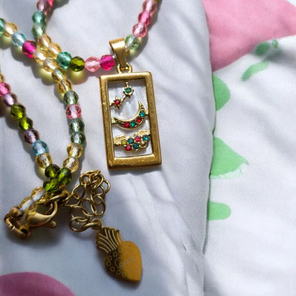 Wholesale Dopamine Tarot Necklace Copper Heart Sun Moon Crown Pattern Set With Diamonds