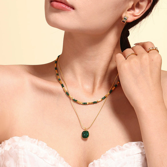 Wholesale Double Layer Natural Stone Beaded Crystal Stone Pendant Necklace With Stainless Steel Clavicle Chain Geometric Style Electroplated