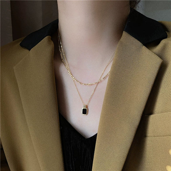 Wholesale Doublelayer Electroplated Black Titanium Steel Heart Shape Pendant Necklace With O Word Chain Unisex Light Luxury Hiphop Trendy Accessory