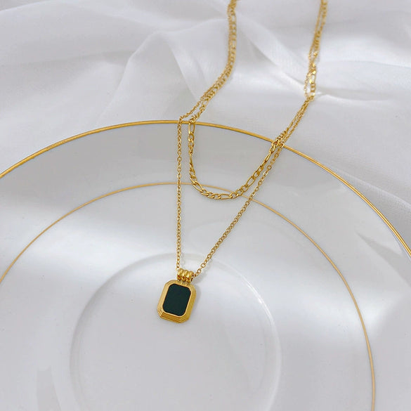 Wholesale Doublelayer Electroplated Black Titanium Steel Heart Shape Pendant Necklace With O Word Chain Unisex Light Luxury Hiphop Trendy Accessory