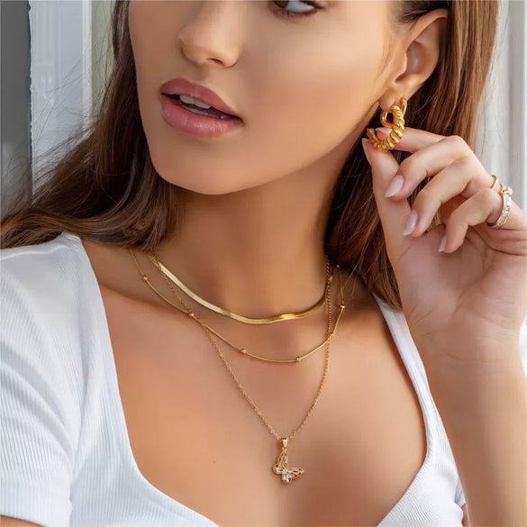 Wholesale Doublelayered Geometric Stainless Steel Blade Chain Necklace For Women With Pvd Furnace Vacuum Real Gold Plating