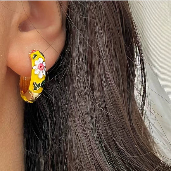 Wholesale Ear Jewelry Copper 14K Gold Ear Needle Flower Pattern Dripping Oil Process