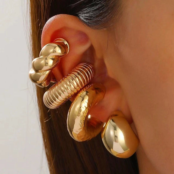 Wholesale Earrings Ccb Material Geometric Style Oval Hollow Electroplated Ear Clip