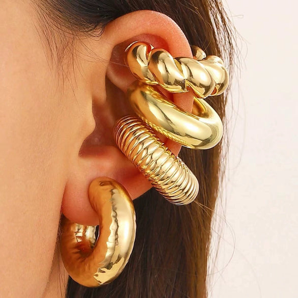 Wholesale Earrings Ccb Material Geometric Style Oval Hollow Electroplated Ear Clip