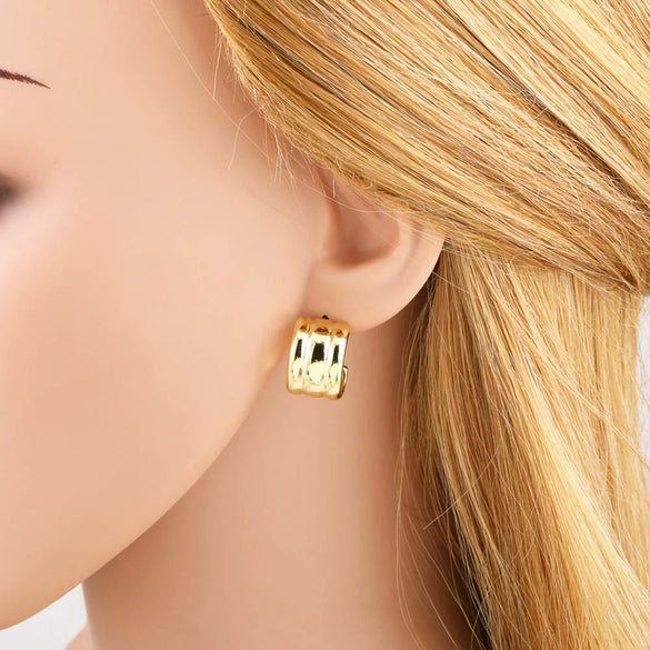 Wholesale Earrings Copper Plated 18K Gold Love Heart Shell Shape Simple Style Electroplating
