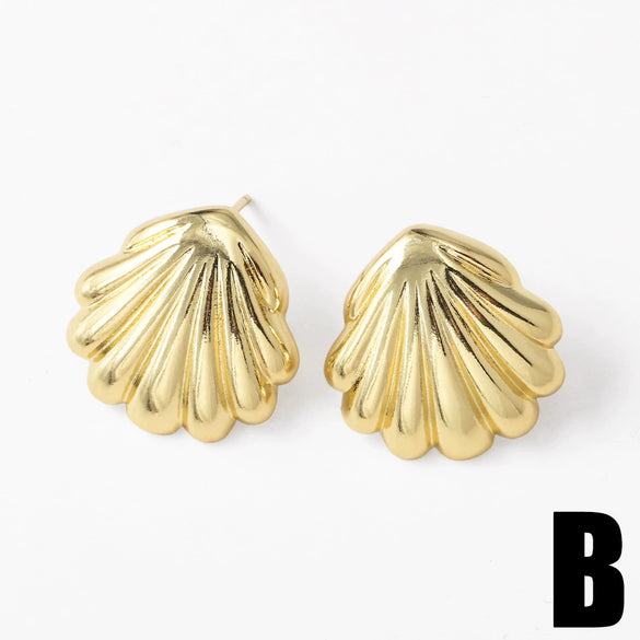 Wholesale Earrings Copper Plated 18K Gold Love Heart Shell Shape Simple Style Electroplating