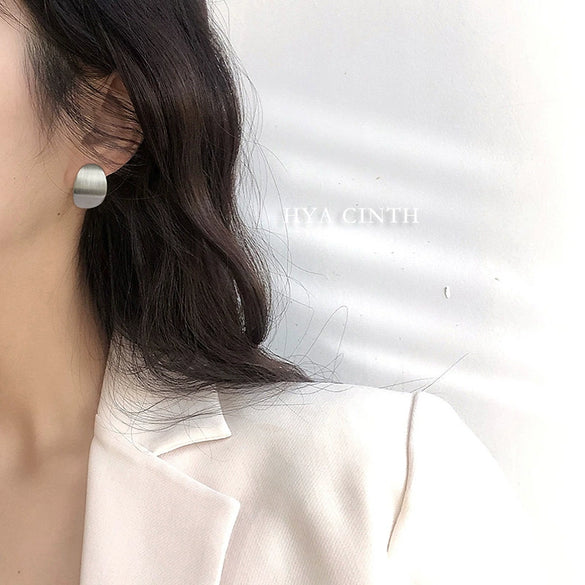 Wholesale Earrings Copper Plated With Real Gold Geometric Cshaped Minimalist Brushed Gold Style