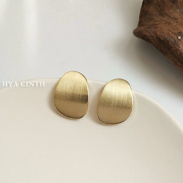 Wholesale Earrings Copper Plated With Real Gold Geometric Cshaped Minimalist Brushed Gold Style