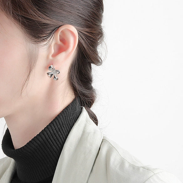 Wholesale Earrings S925 Sterling Silver Geometric Electroplating Flower Design