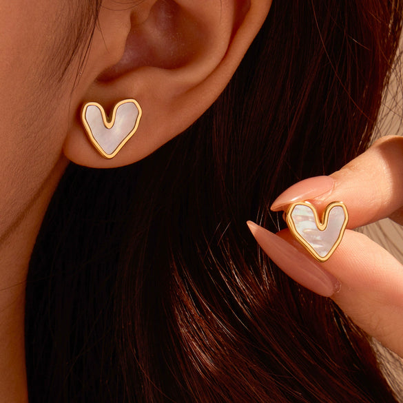 Wholesale Earrings Stainless Steel Natural White Shells Retro Loveshaped Electroplated