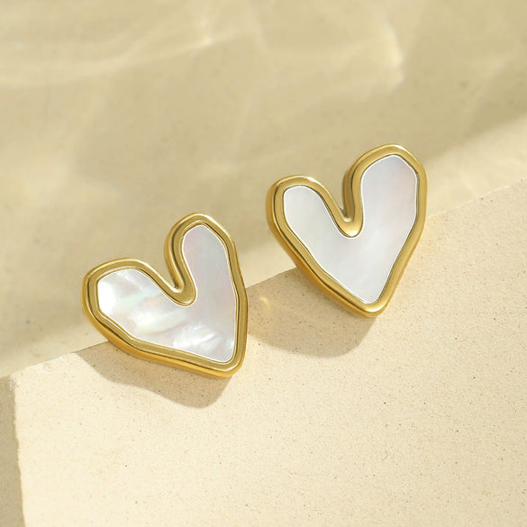 Wholesale Earrings Stainless Steel Natural White Shells Retro Loveshaped Electroplated