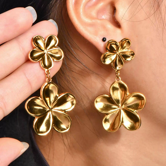 Wholesale Earrings Titanium Steel 18K Gold Plated Flower Leaves Retro High Grade Exaggerated Style
