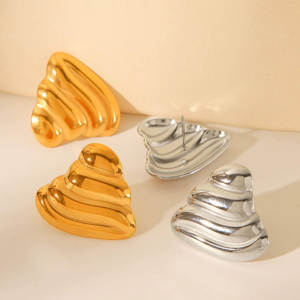 Wholesale Electroplated Geometric Heartshaped Stainless Steel Women's Earrings