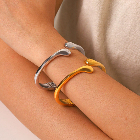Wholesale Electroplated Geometric Stainless Steel Bracelet Hand Accessory Jewelry