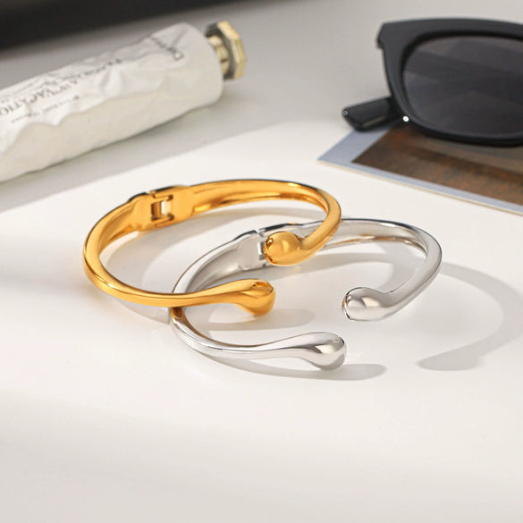Wholesale Electroplated Geometric Stainless Steel Bracelet Hand Accessory Jewelry