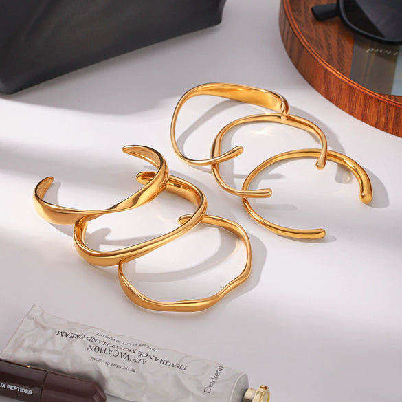 Wholesale Electroplated Geometric Stainless Steel Bracelet With Versatile Design