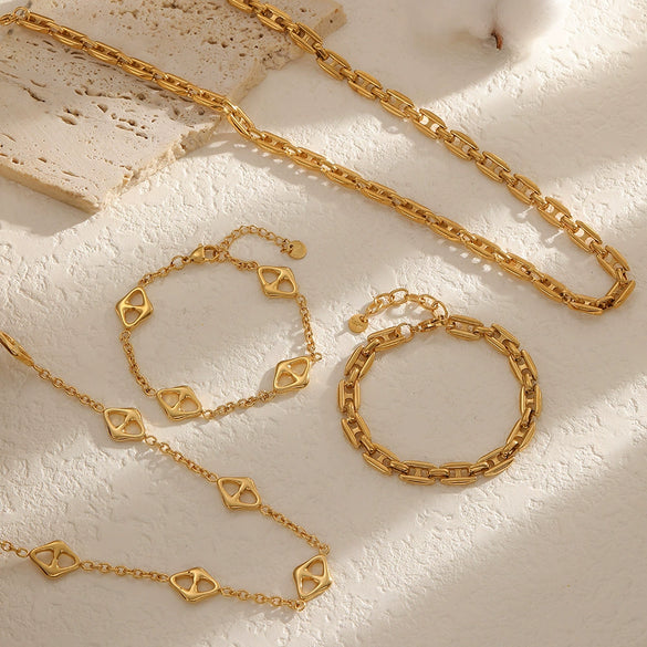 Wholesale Electroplated Geometric Stainless Steel Necklace And Bracelet Set Jewelry Accessories For Women