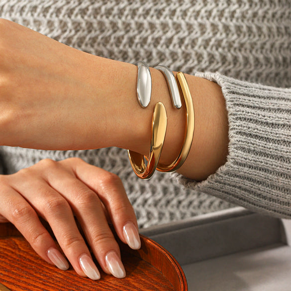 Wholesale Electroplated Geometric Stainless Steel Simple Irregular Open Bracelets Accessories
