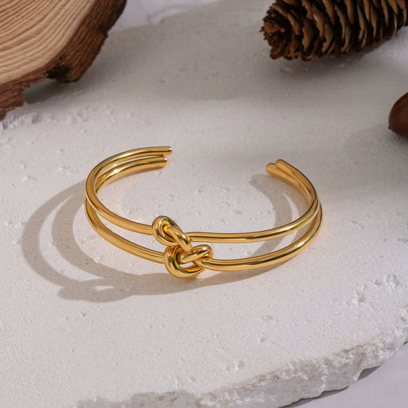 Wholesale Electroplated Geometric Twist Knotted Stainless Steel Bracelet Jewelry For Women