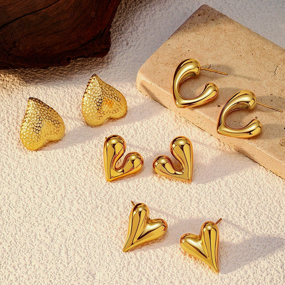 Wholesale Electroplated Heartshaped Stainless Steel Stud Earrings For Women