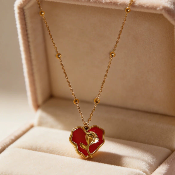 Wholesale Electroplated Stainless Steel Heart And Flower Pendant Necklace For Women In Fairy Style